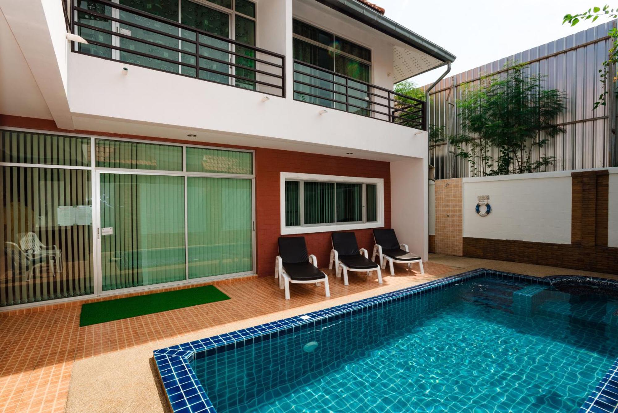 Tw Marina Pool Pattaya