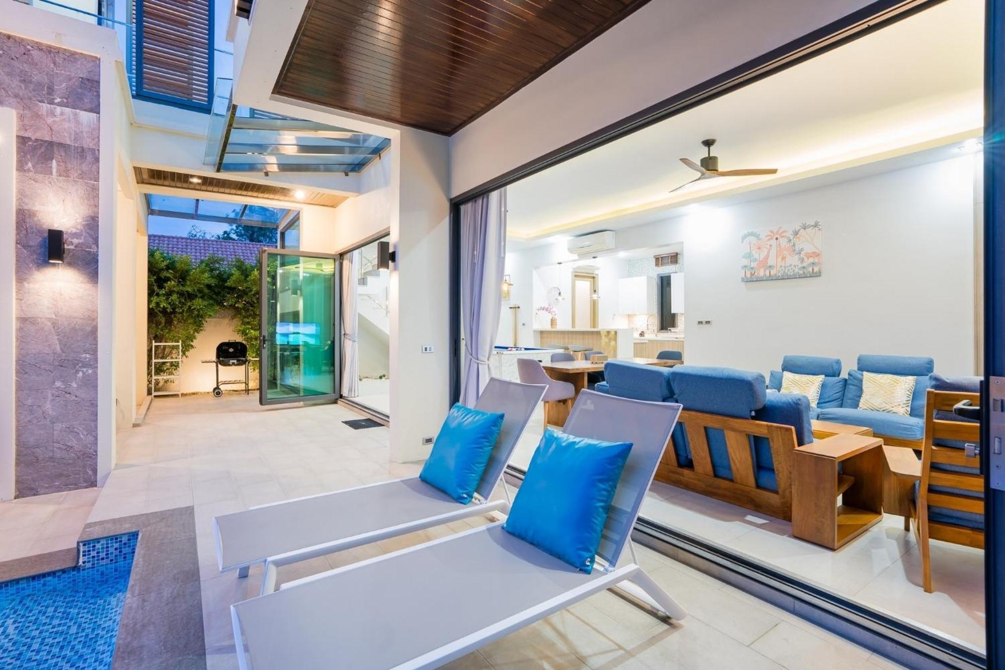 Hollywood Pool Villa