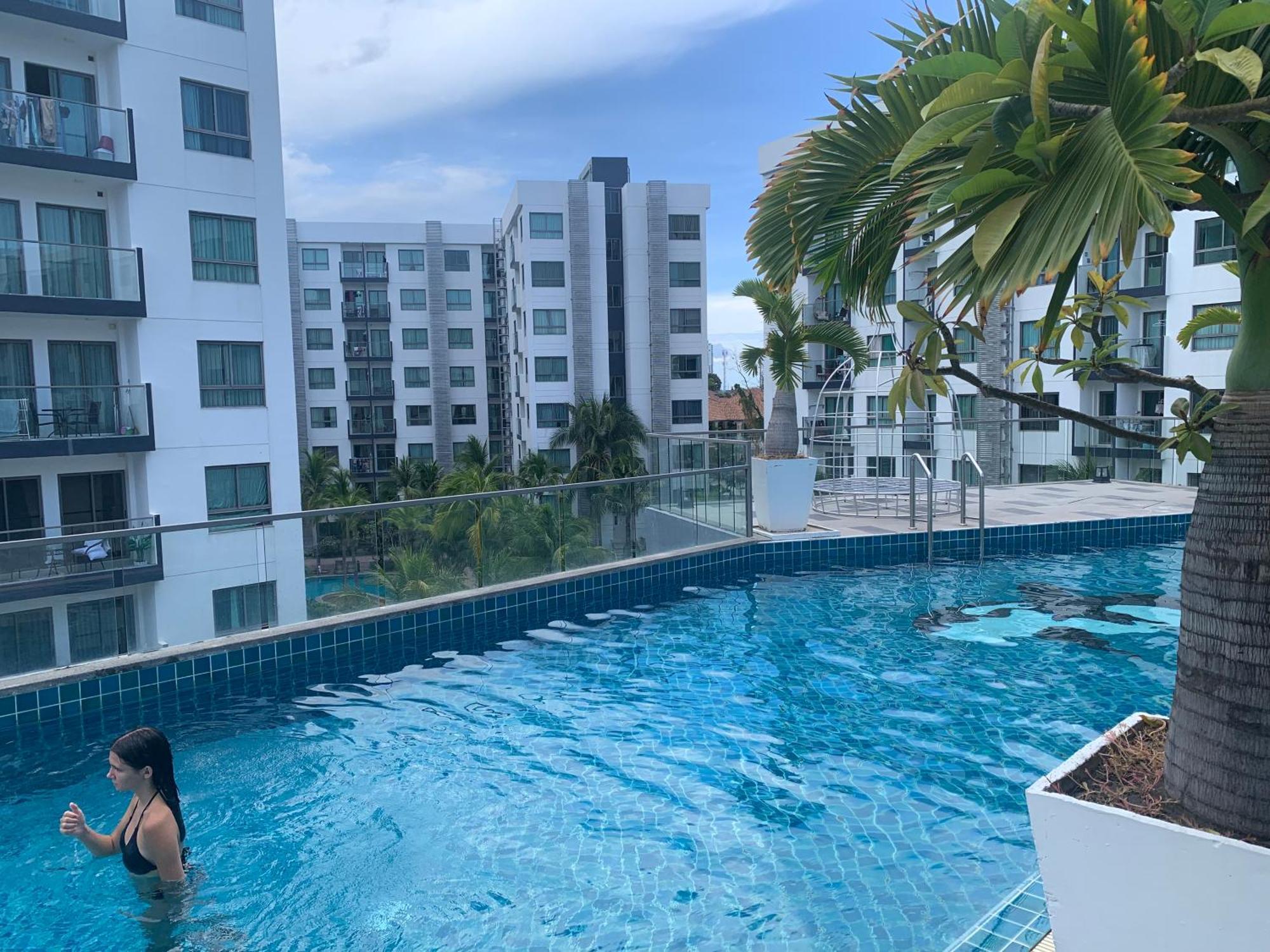 Apartment Arcadia Beach: Luxe 2br Pool Near Walking Street *