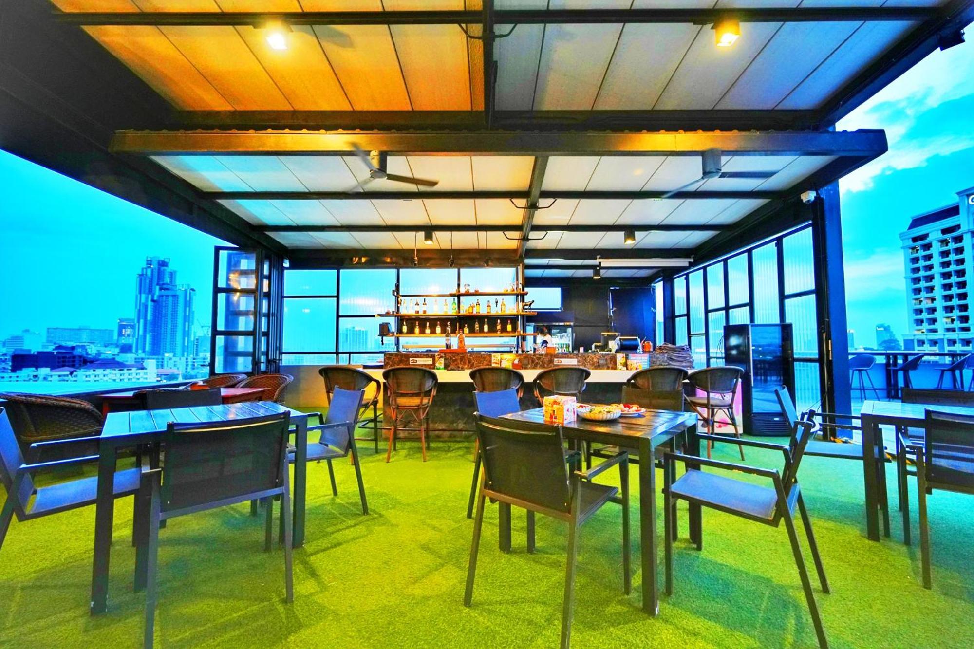 Hotel T By Pcl