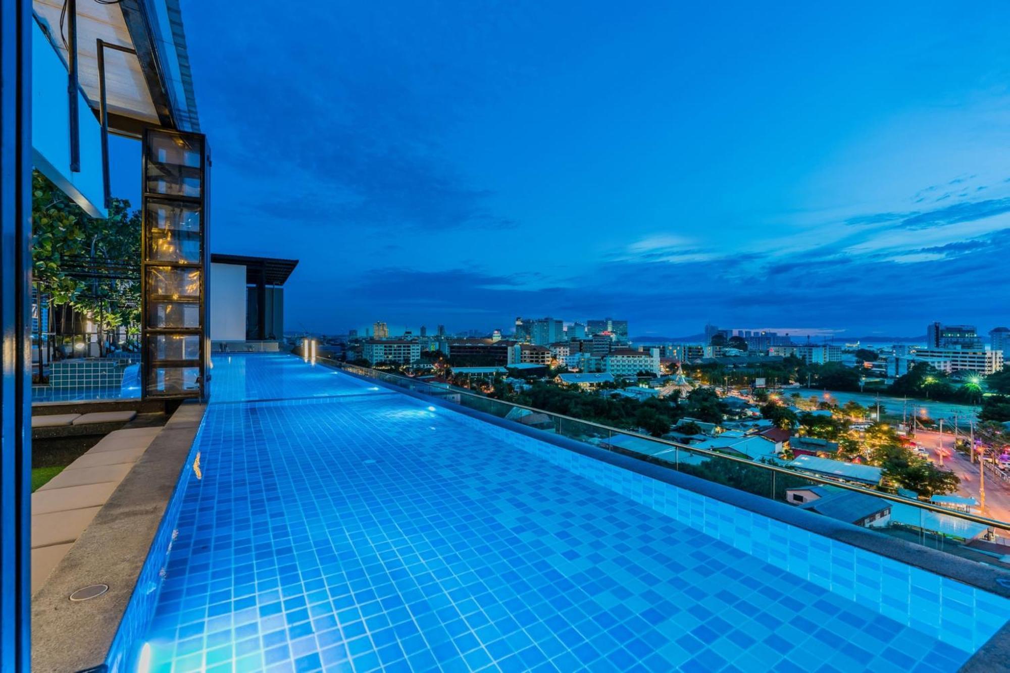 Hotel T By Pcl