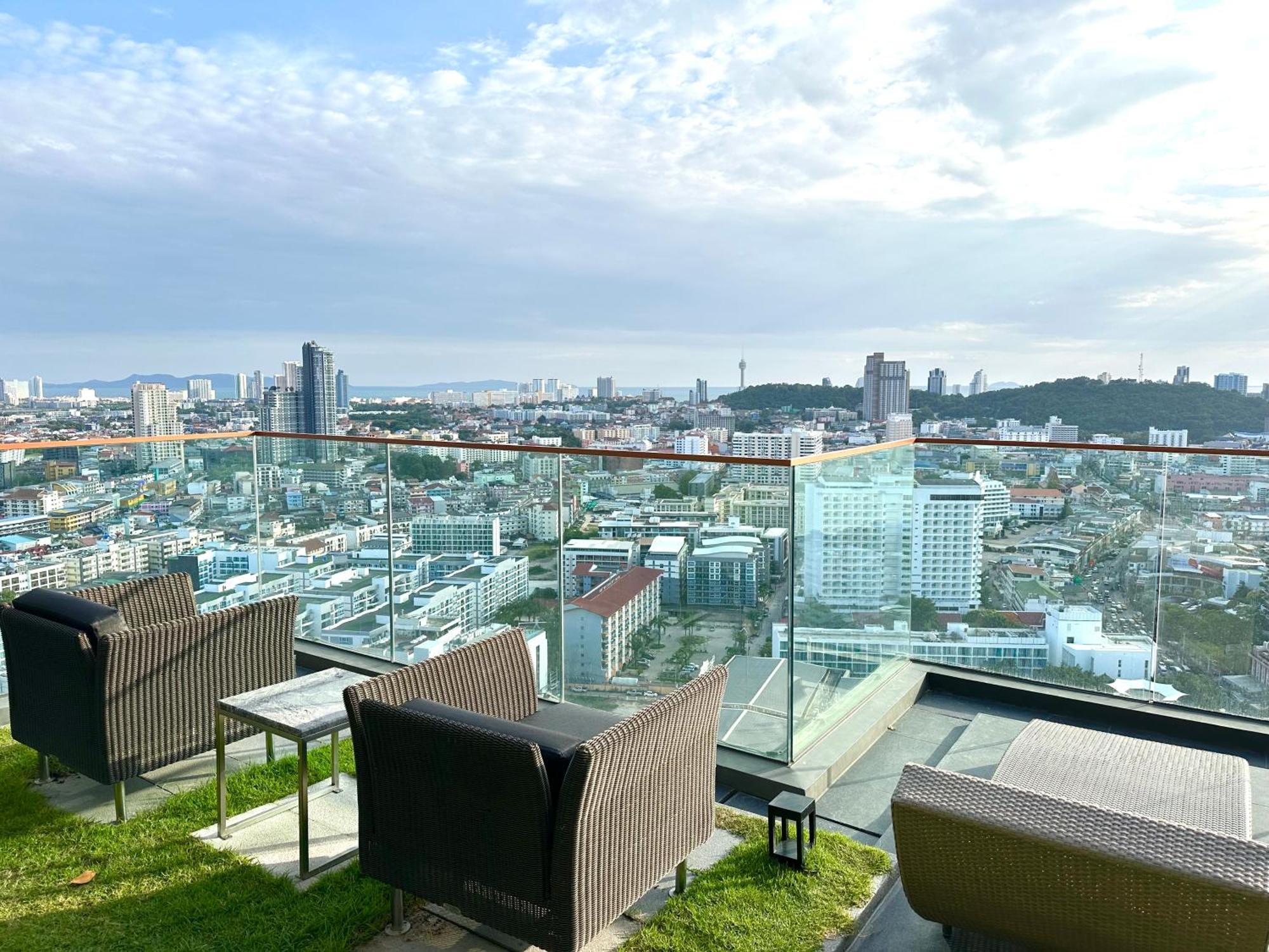 Apartment The Edge Central By Holiday