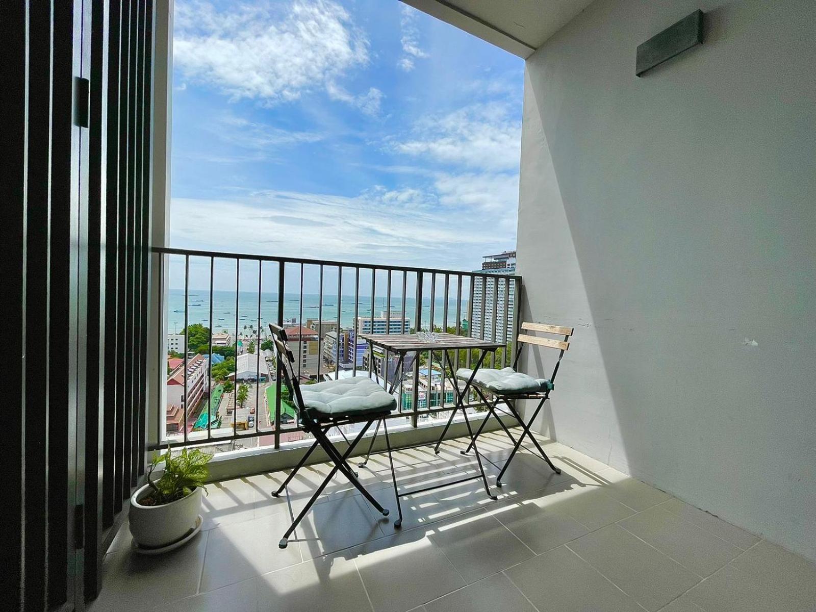 The Base Deluxe Apartment