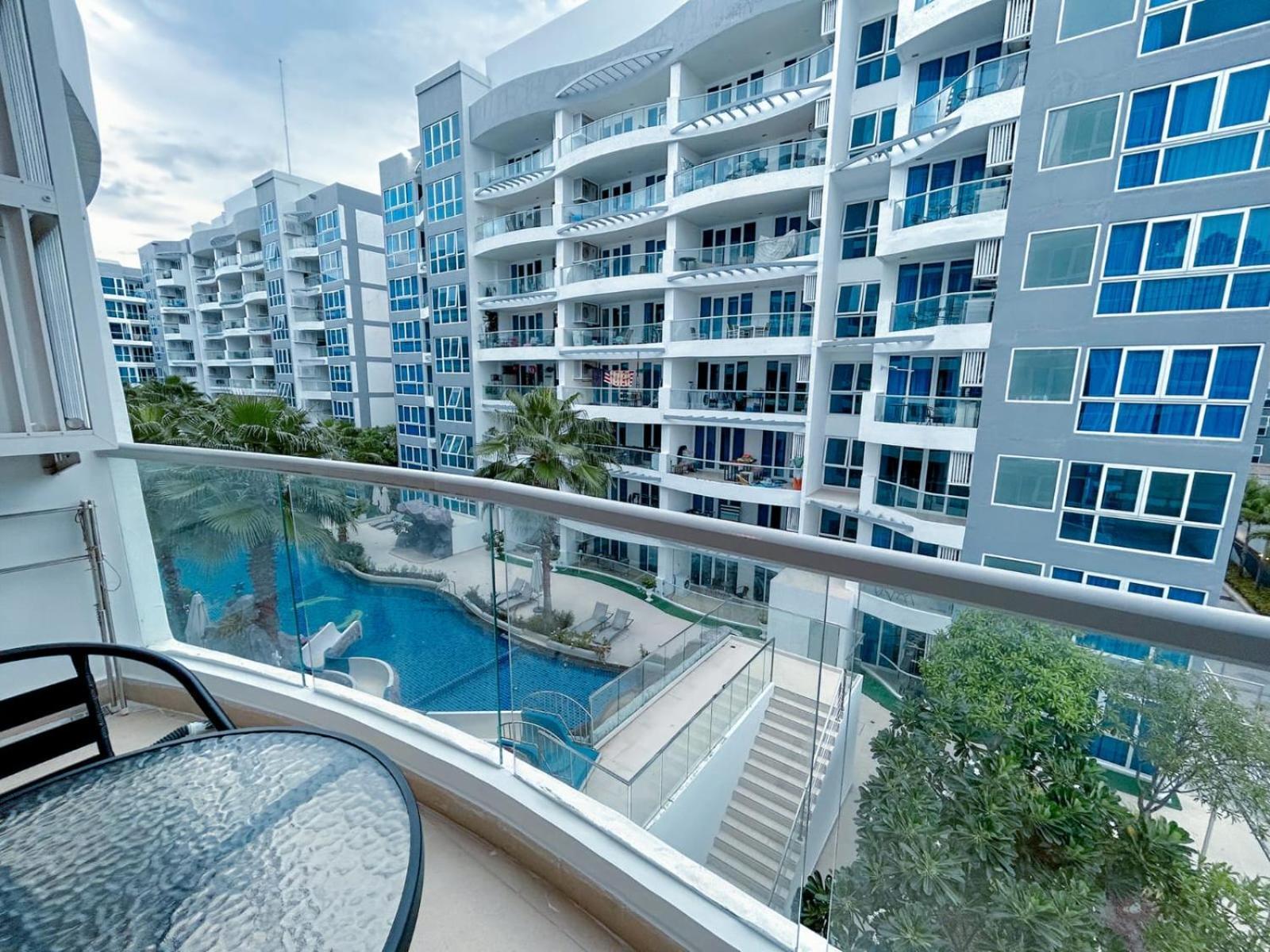 Apartment Grand Avenue Pattaya