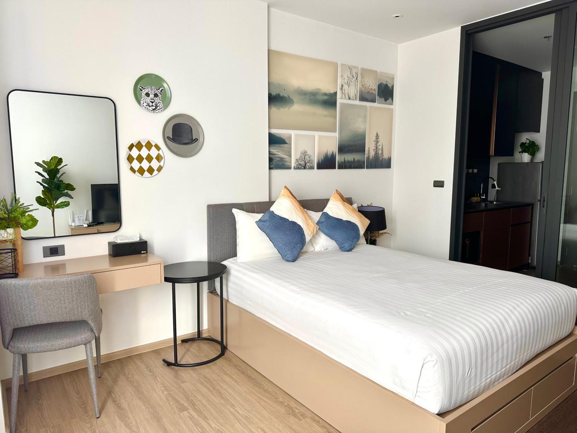 The Edge Central By Holiday *