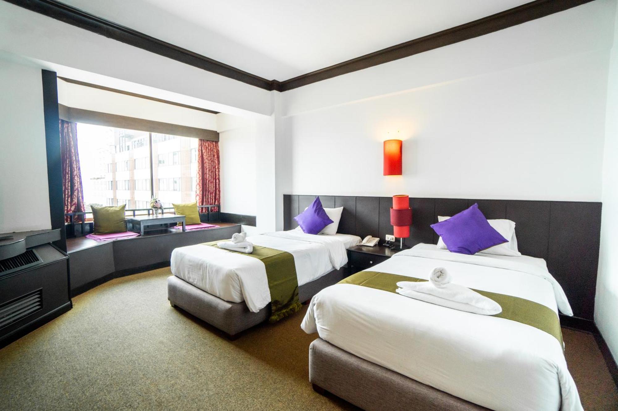 Hotel Mountain & Convention Center Pattaya