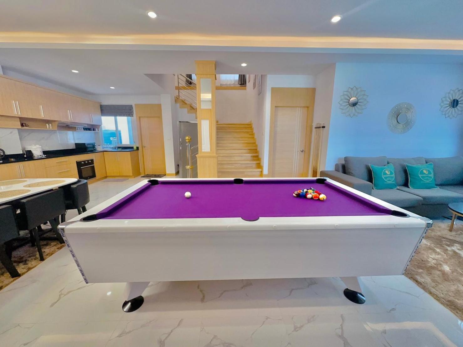 Villa Rosewood Pool 3 *