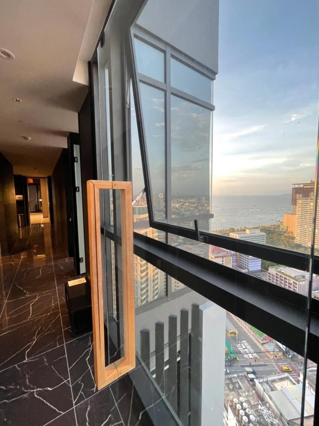 Edge Seaview With Infinity Pool Pattaya
