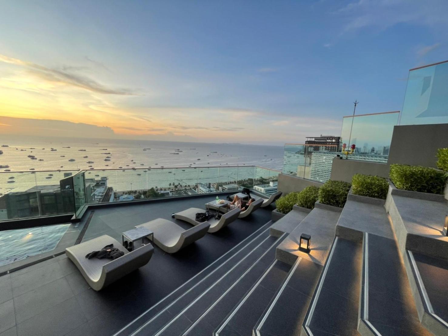Apartment Edge Seaview With Infinity Pool *