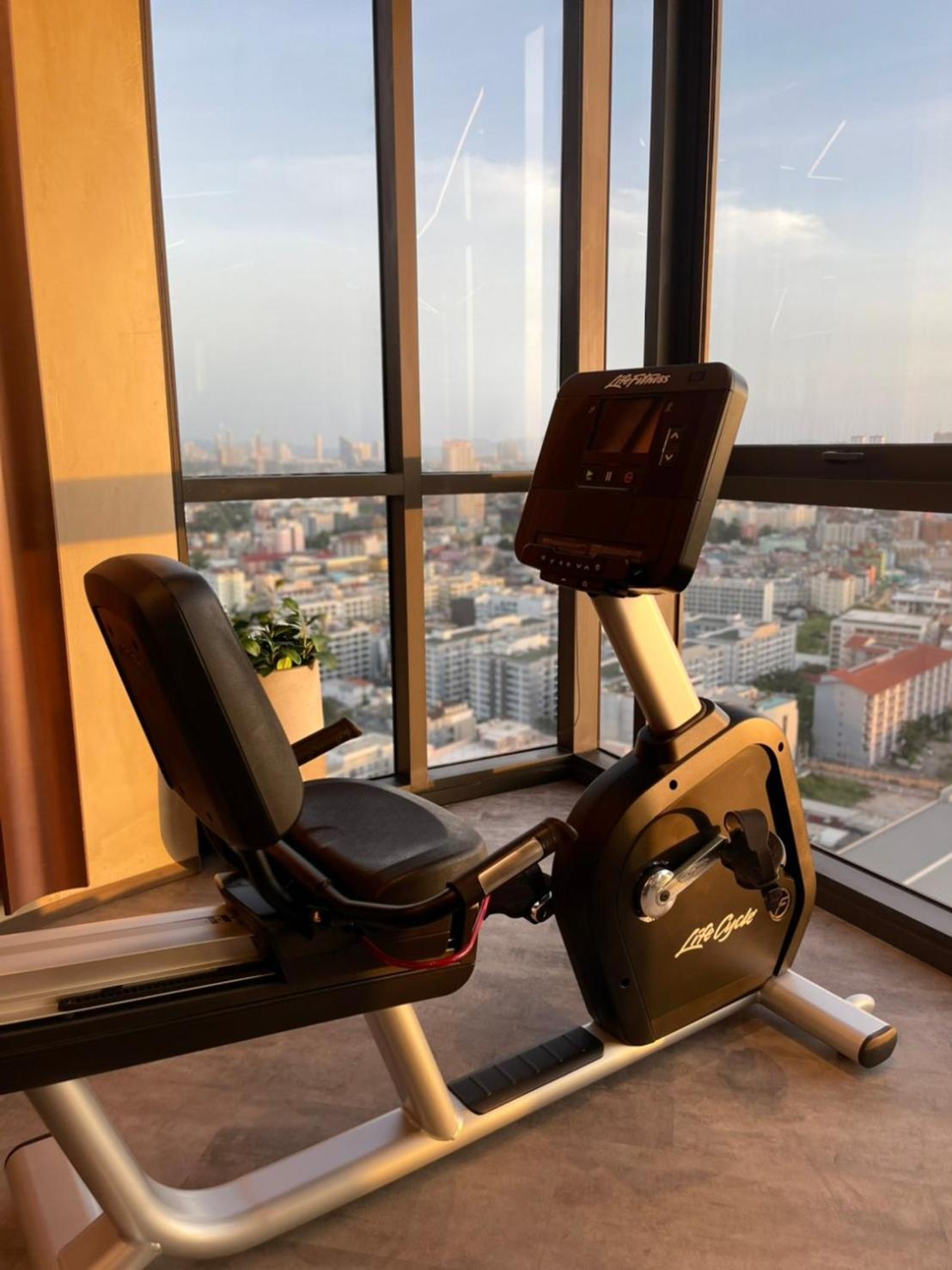 The Edge Seaview With Infinity Pool & Free Netflix Apartamento
