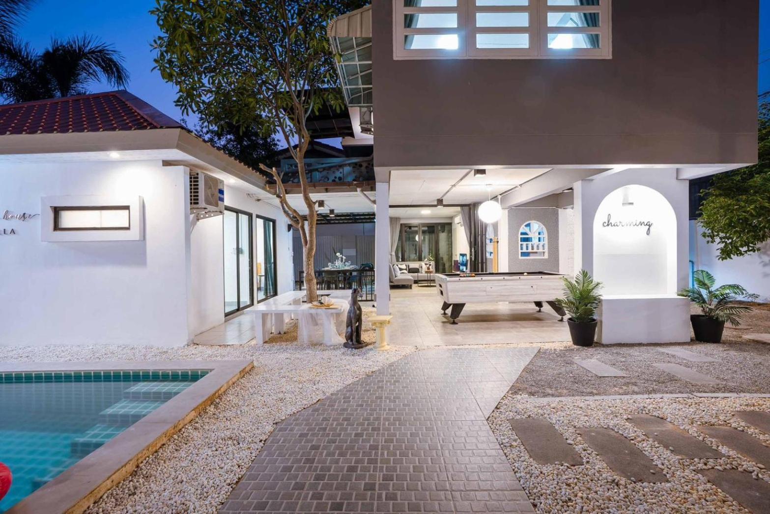 Charming House Poolvilla