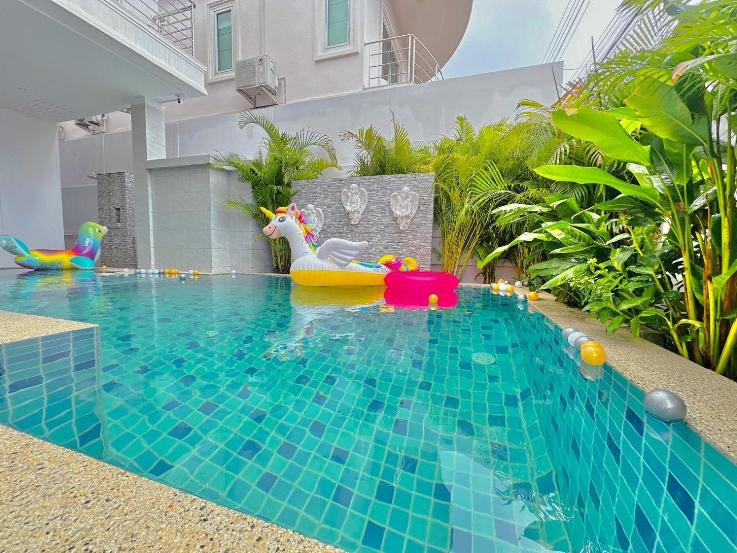 Rosewood Pool 3 Villa Pattaya