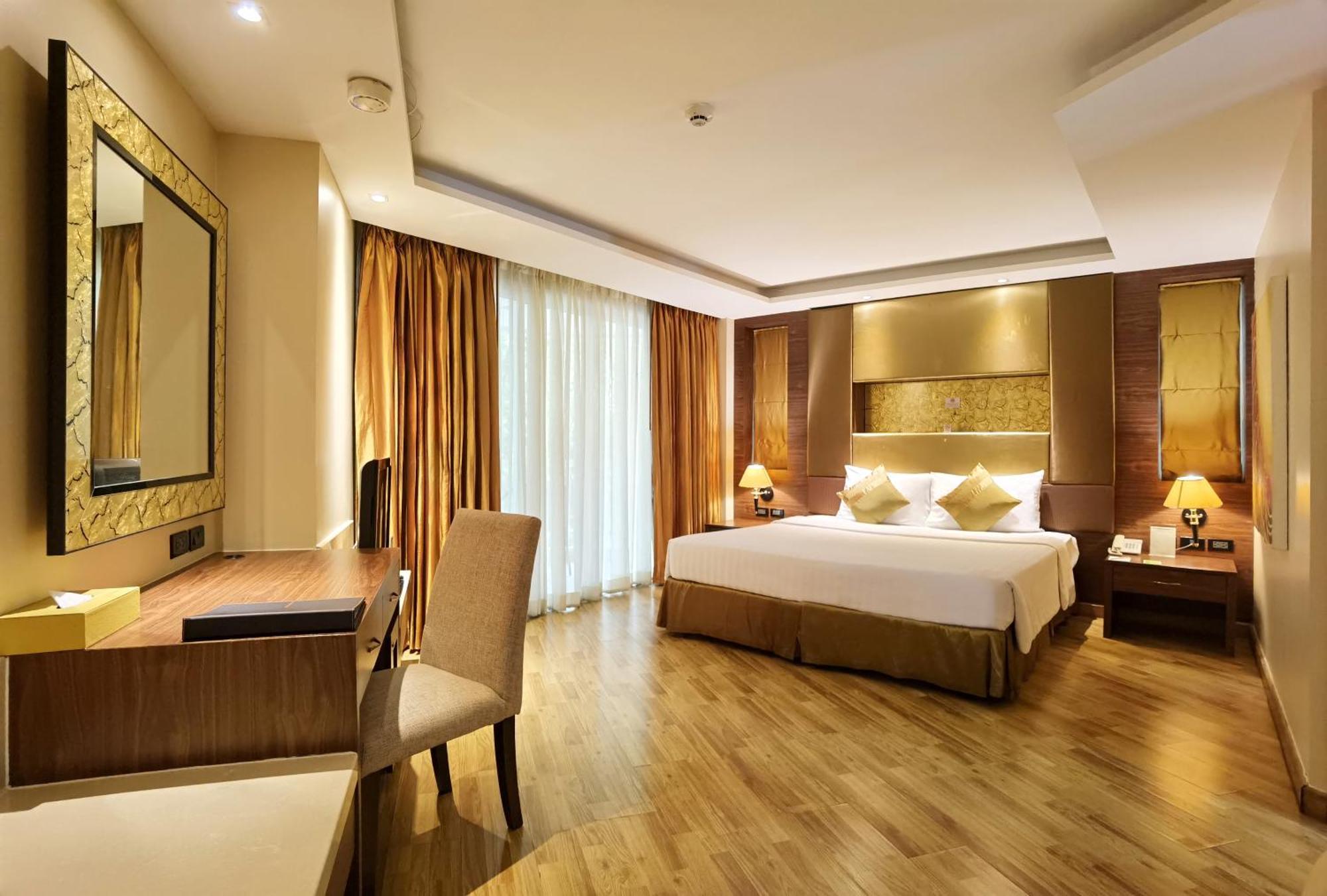 Nova Gold Hotel