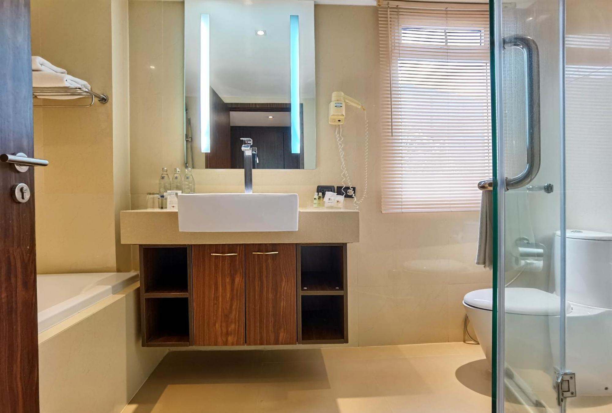 Nova Gold Hotel 4*