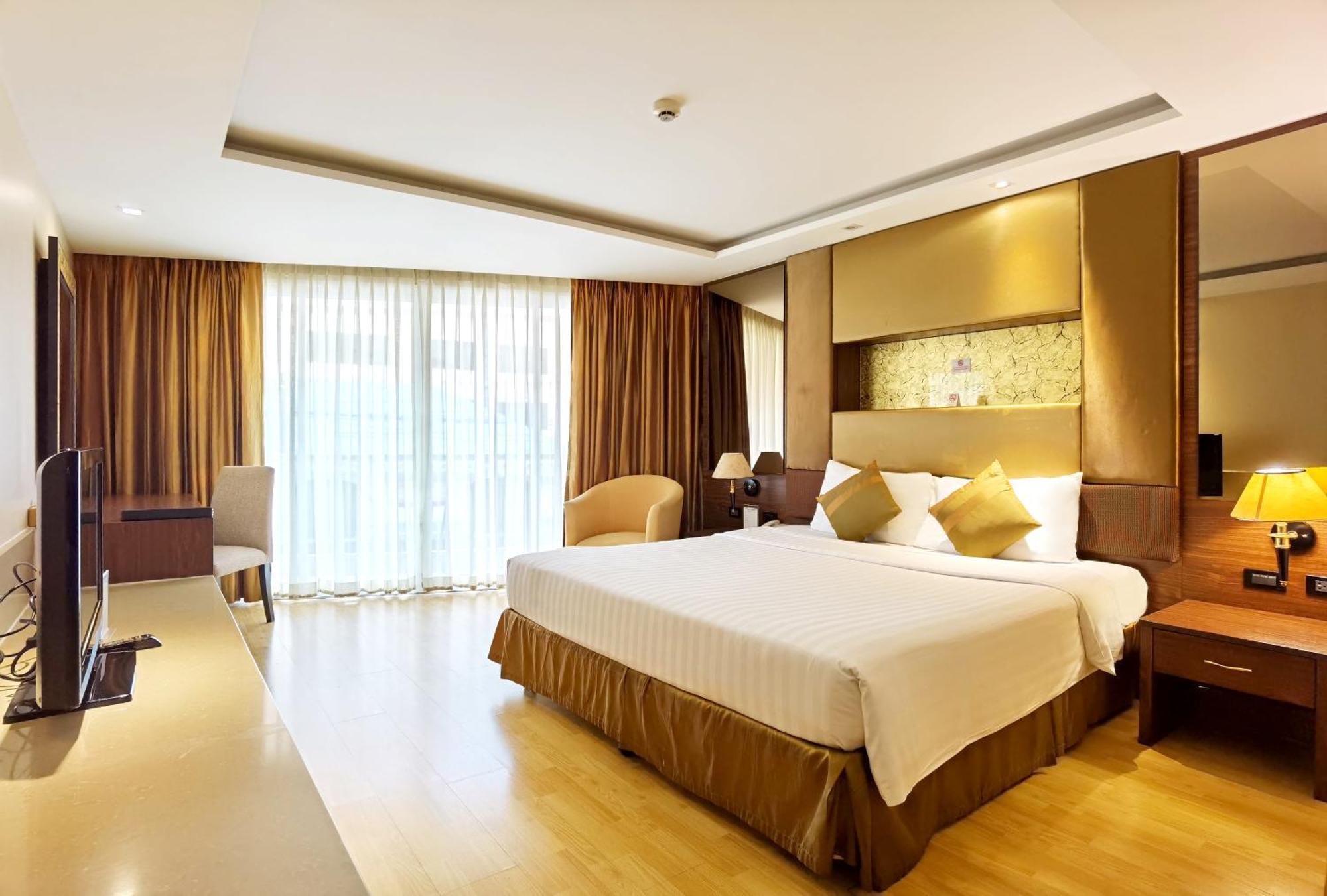 Nova Gold Hotel 4*