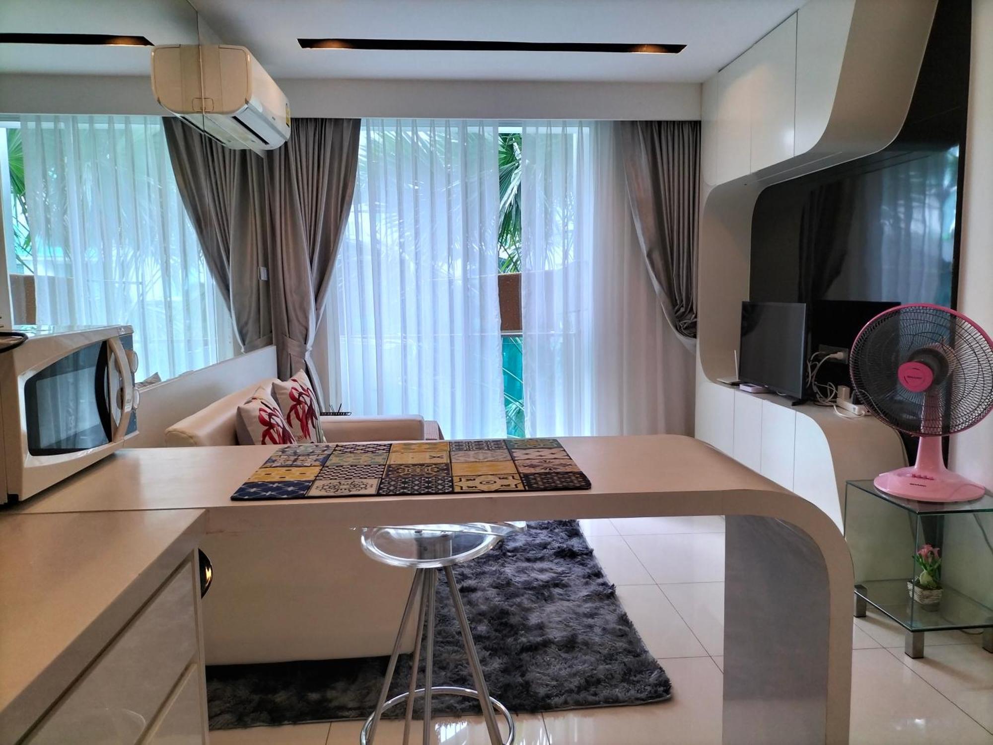 Center Residents * Pattaya