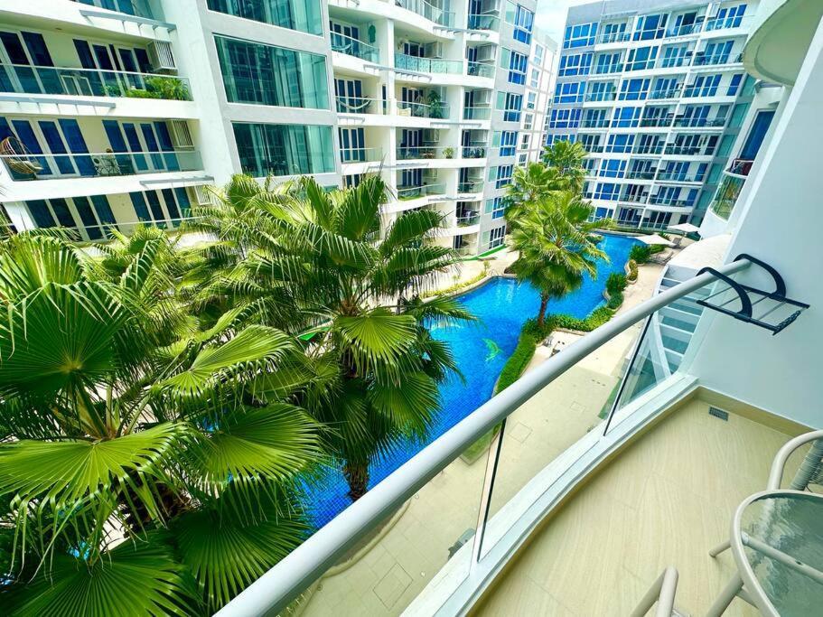 Apartment Large Luxury - Centre - Grand Avenue Residences, Pool View - 413