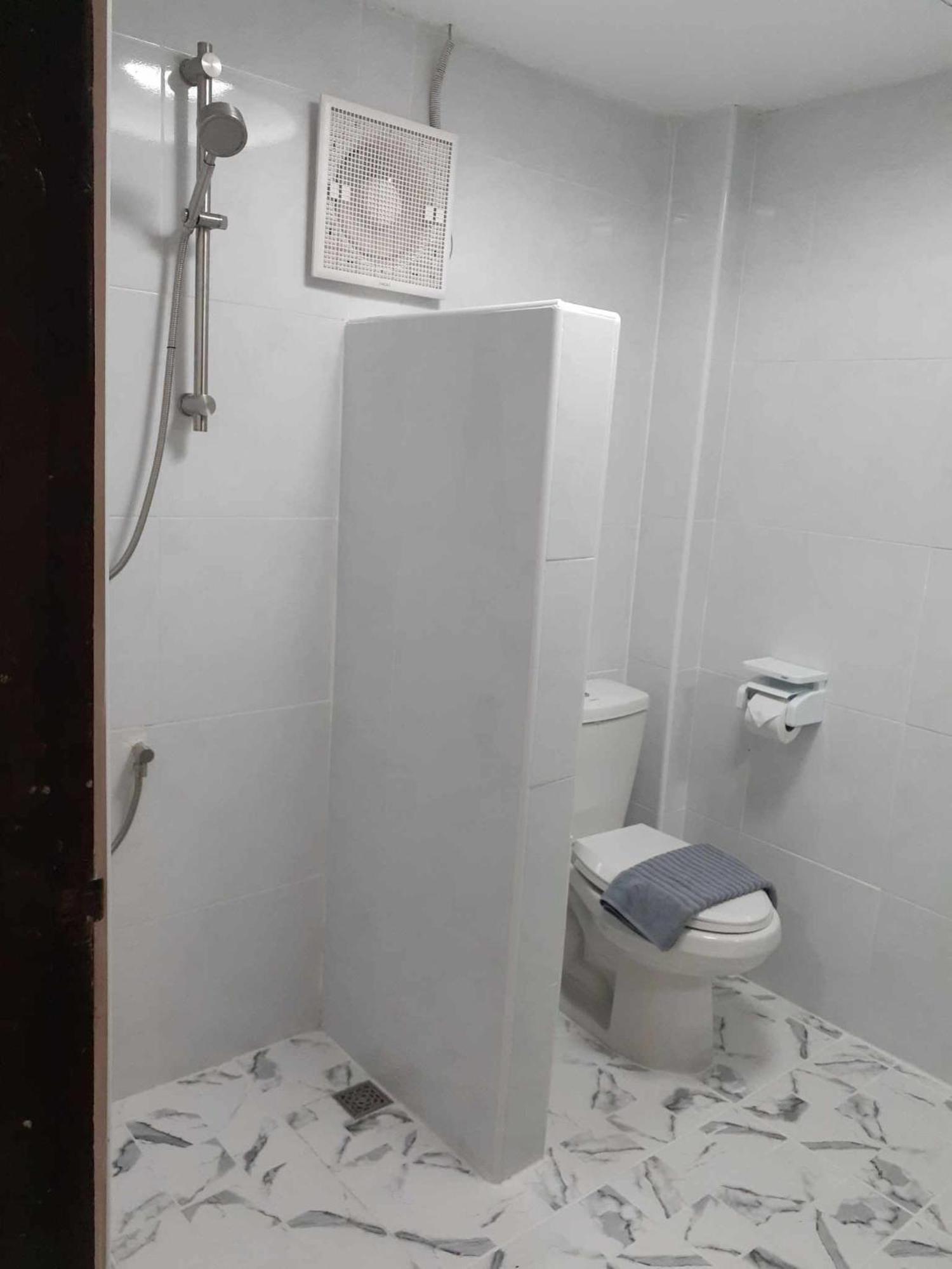 Phratamnak - 100 Mtr From The Beach Guest house Pattaya