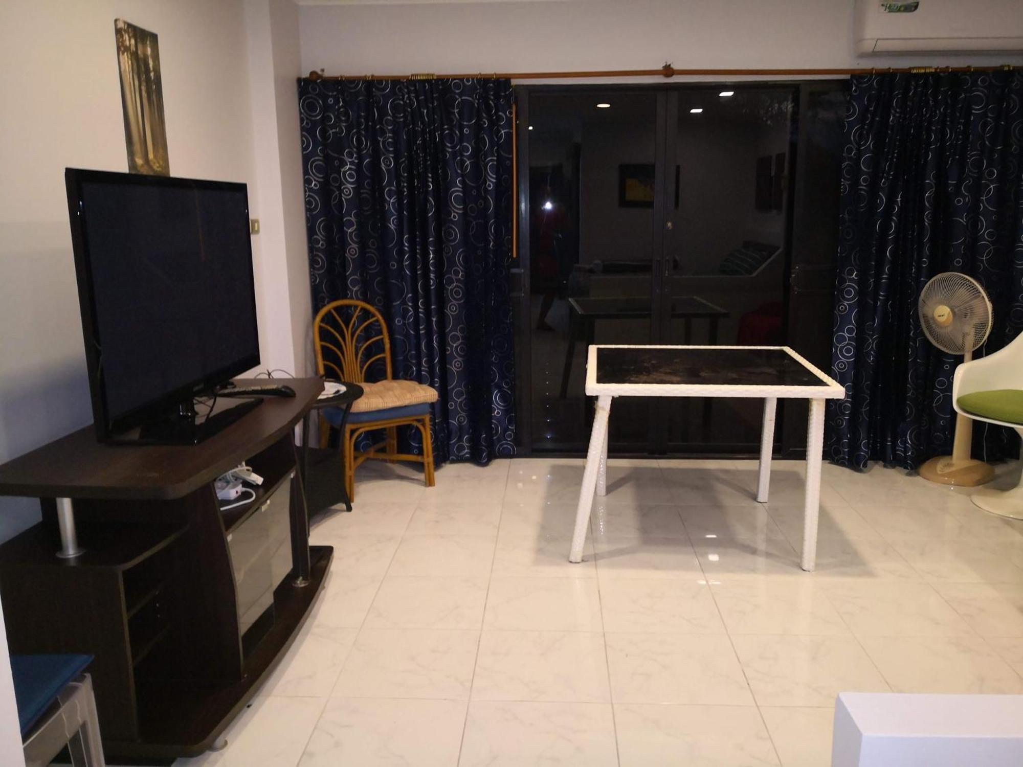Big Appartment Soi 5 *