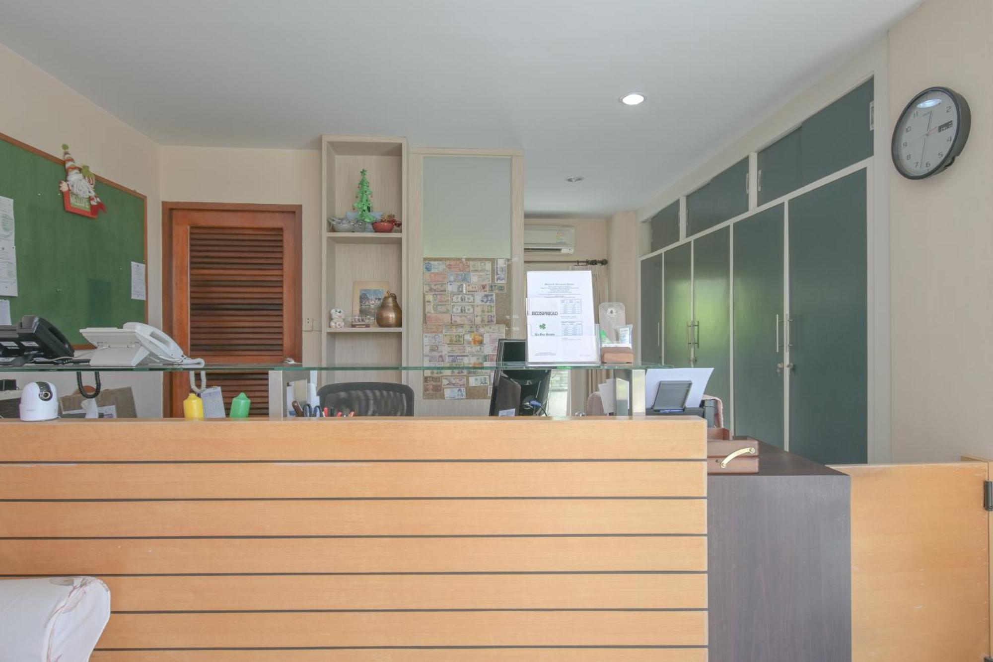 Shamrock Hotel 3*