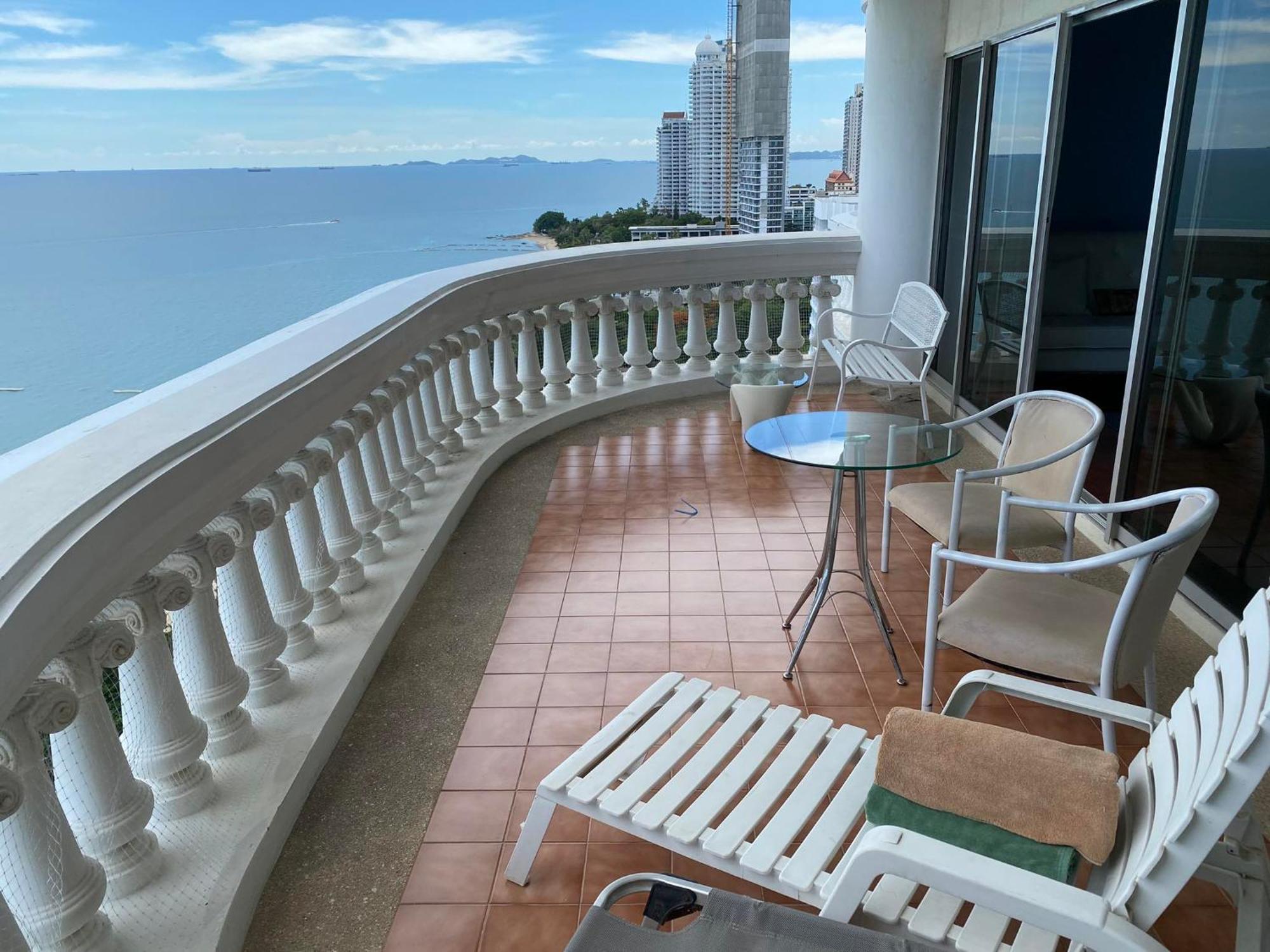 Sky Apartment Pattaya