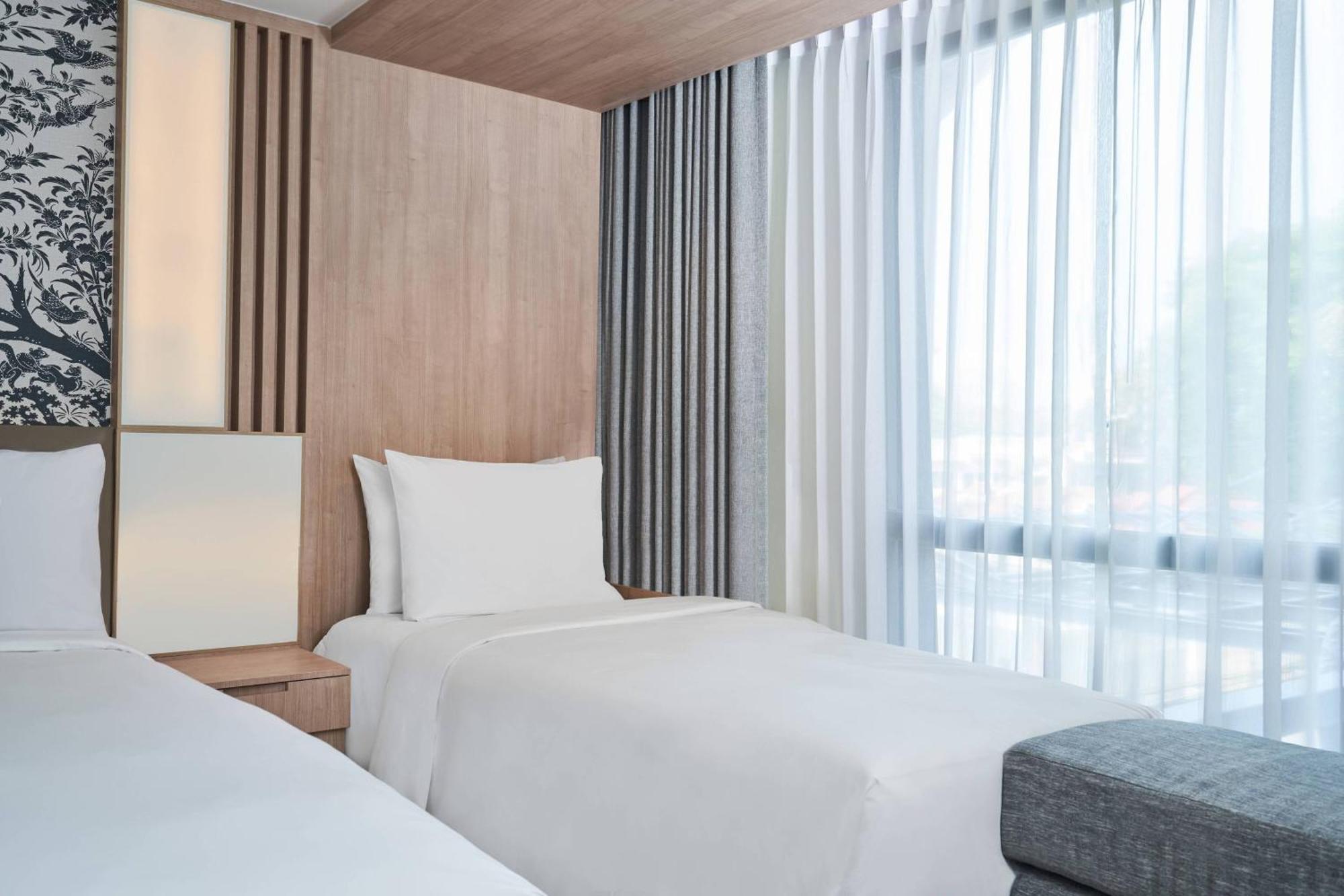 Courtyard By Marriott North Hotel 5*