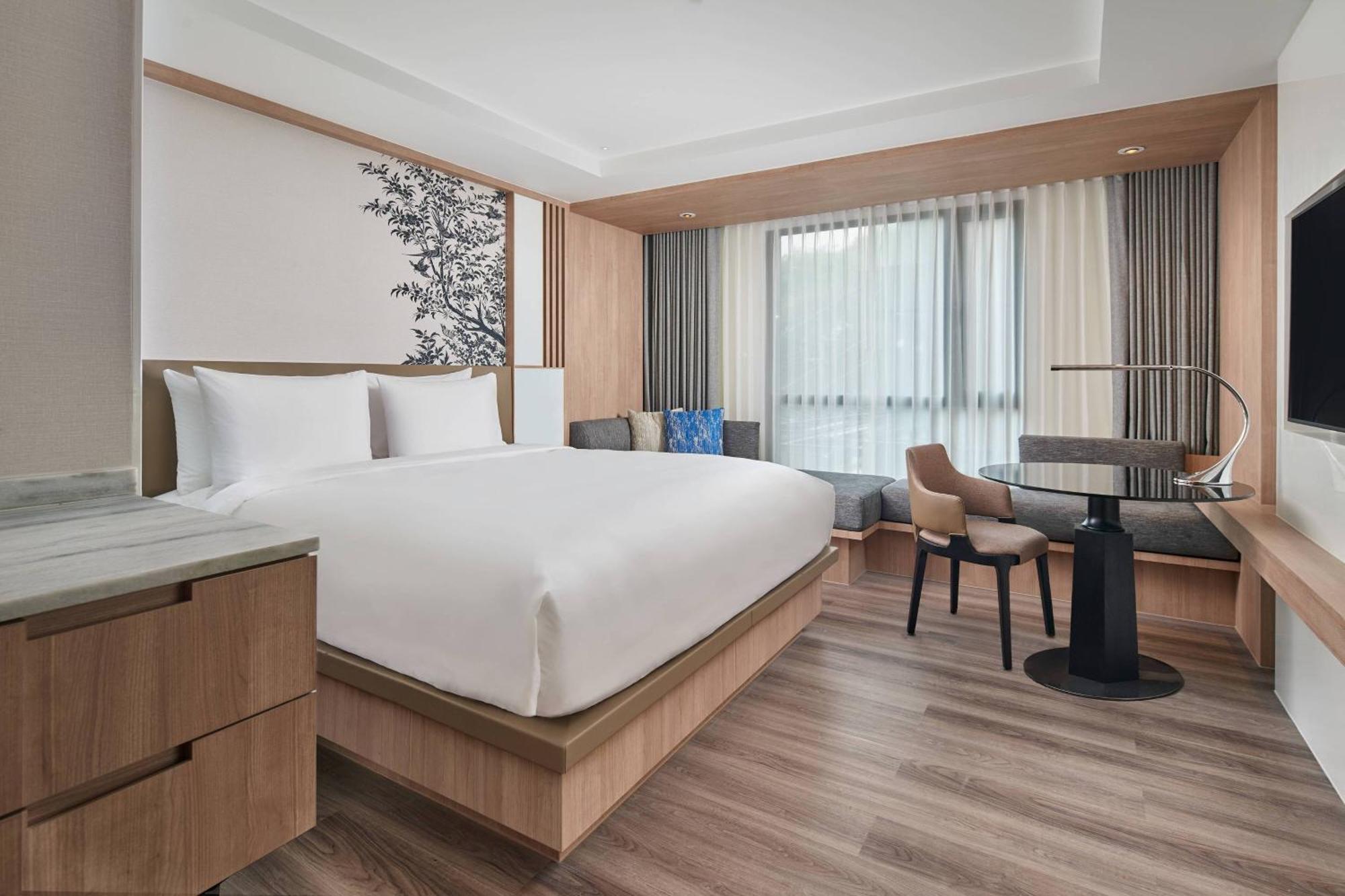 Courtyard By Marriott North Hotel 5*