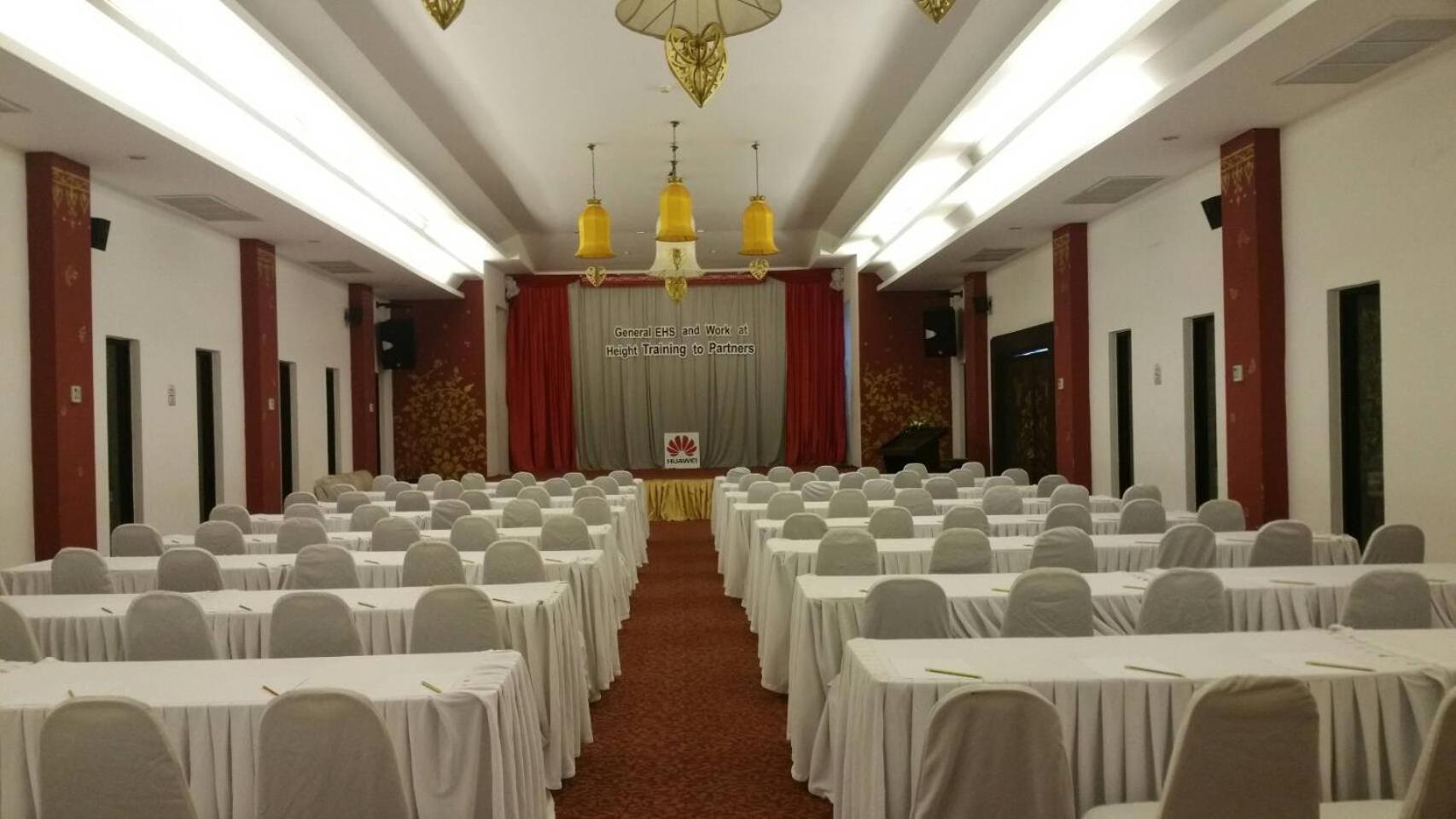 Resort Kasalong And Pattaya