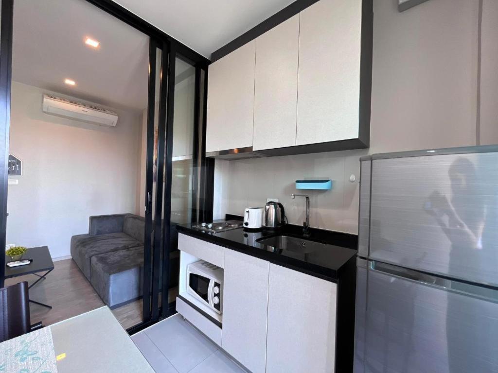Apartment Location Of Pattaya, Sky Pool, Next To *