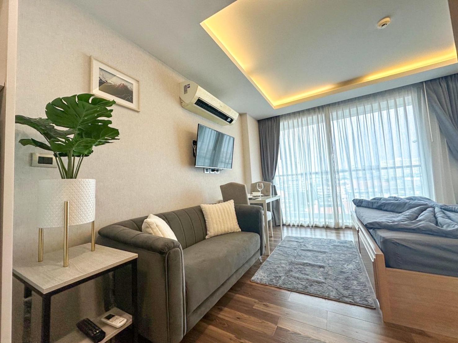 The Peak Towers Cozy Studio Flat *