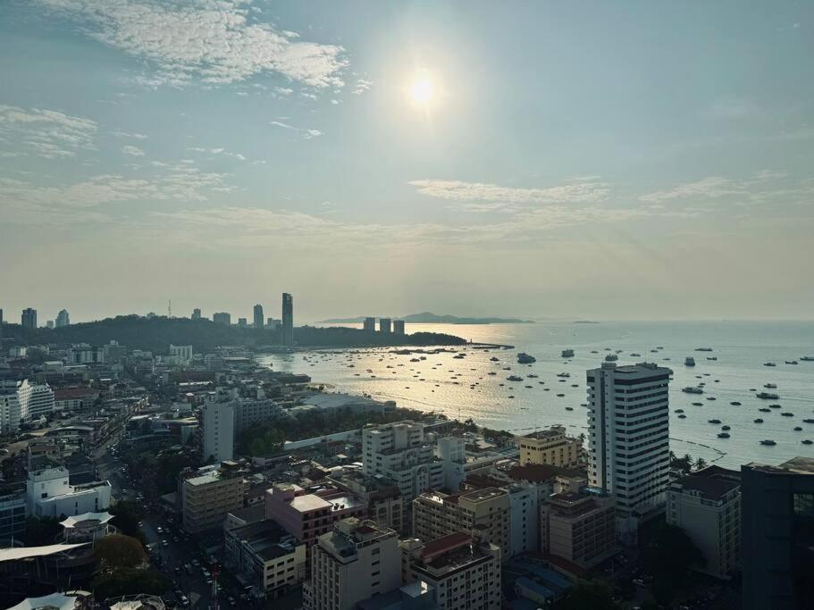 Edge 345 Seaview Apartment *