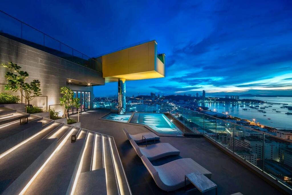 Edge 345 Seaview Apartment