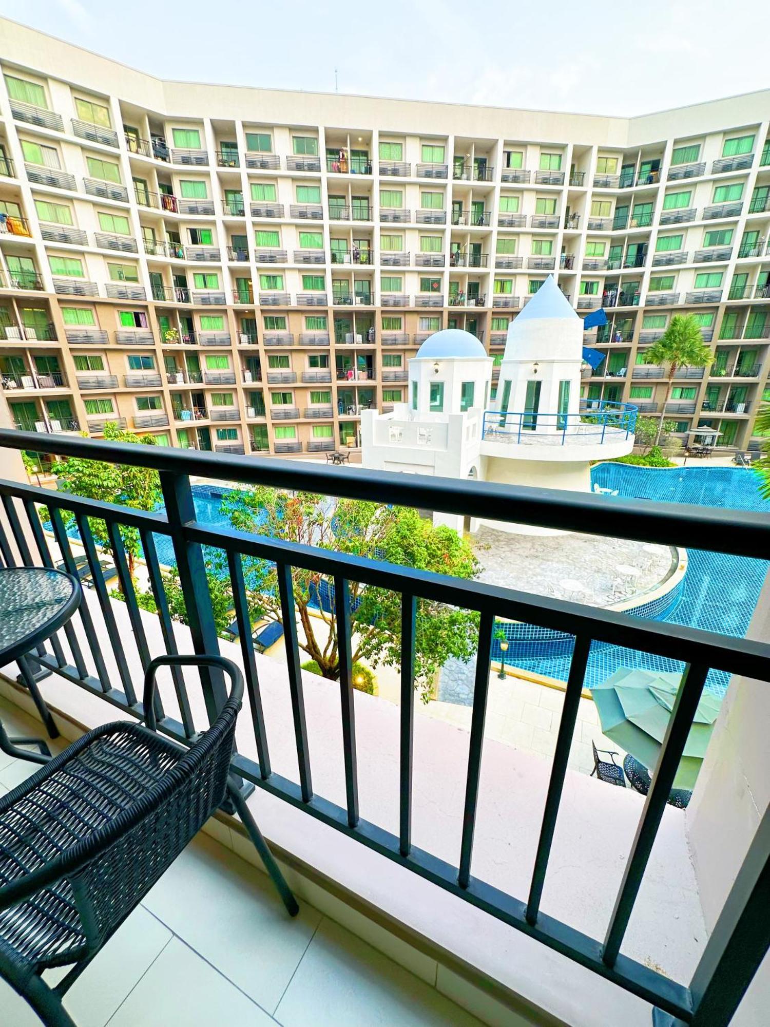 Arcadia Beach Continental 2 Bedroom Fast Internet Jacuzzi Waterfall *