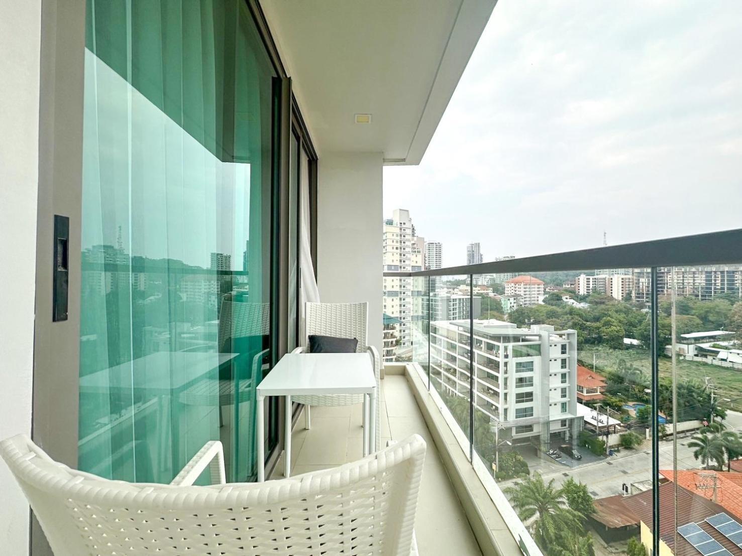 Apartment The Peak Towers Cozy Studio Flat *