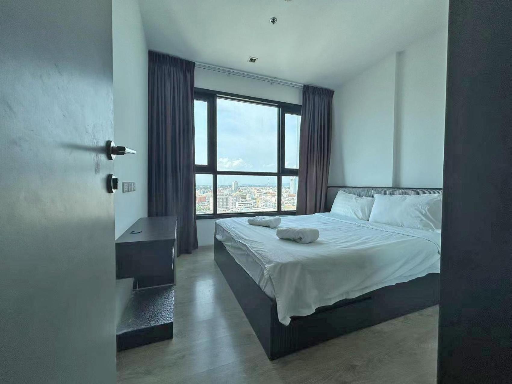 The Base By Leya Apartment