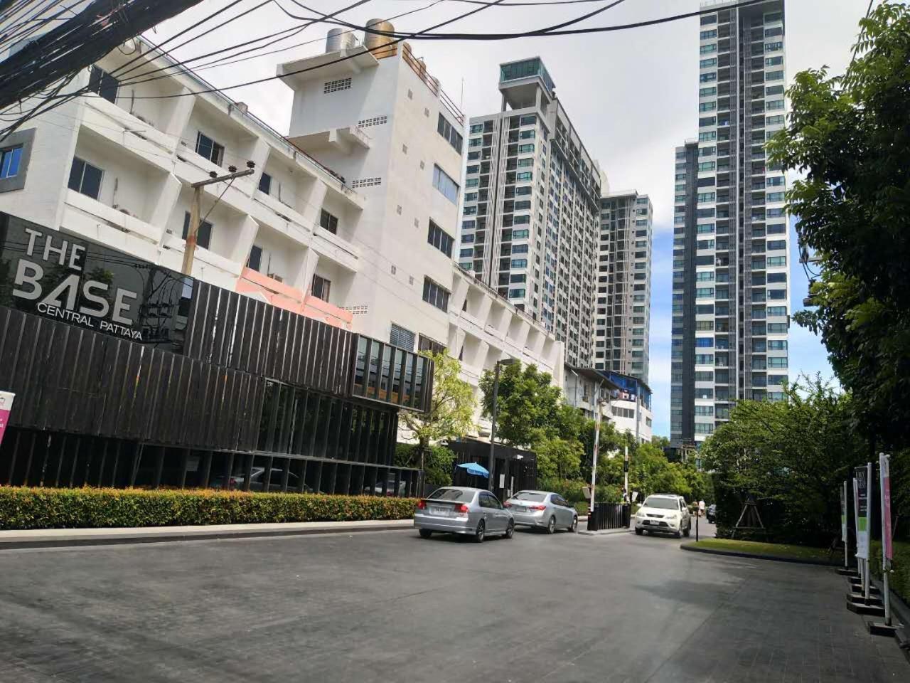 Apartment The Base By Leya Pattaya