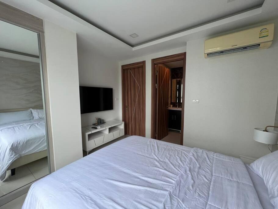 Retreat Deluxe: Poolview 2 Bed - Arcadia Pattaya
