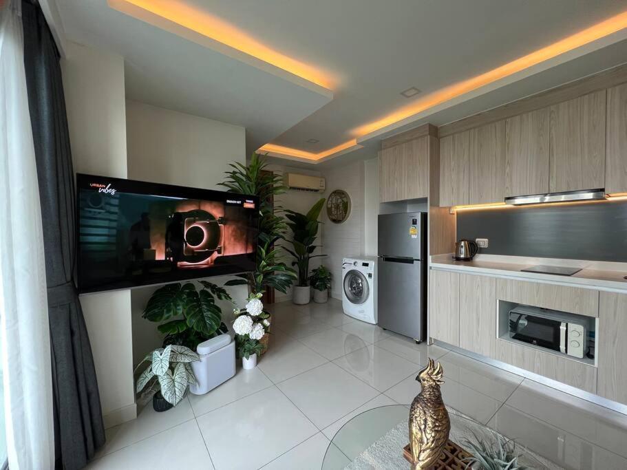 Retreat Deluxe: Poolview 2 Bed - Arcadia Pattaya