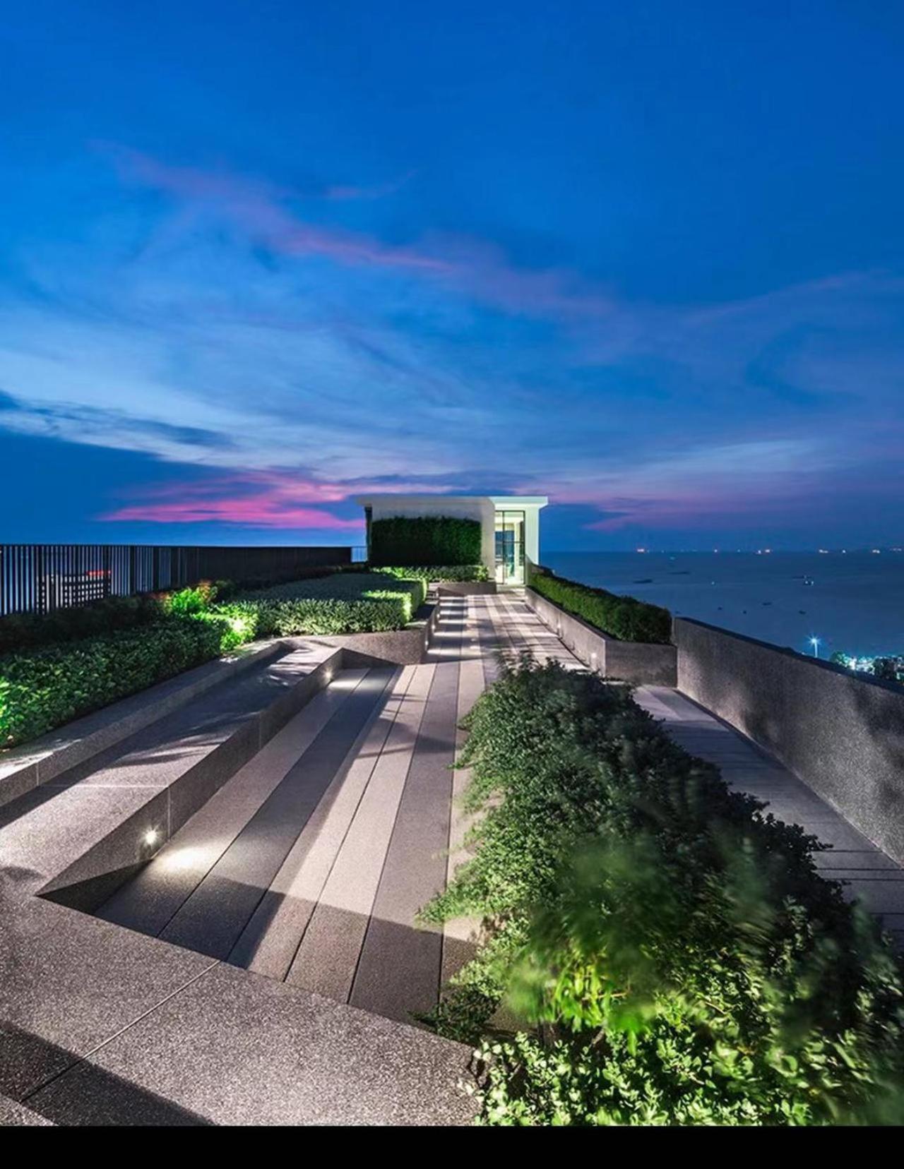 The Base Apartamento Pattaya