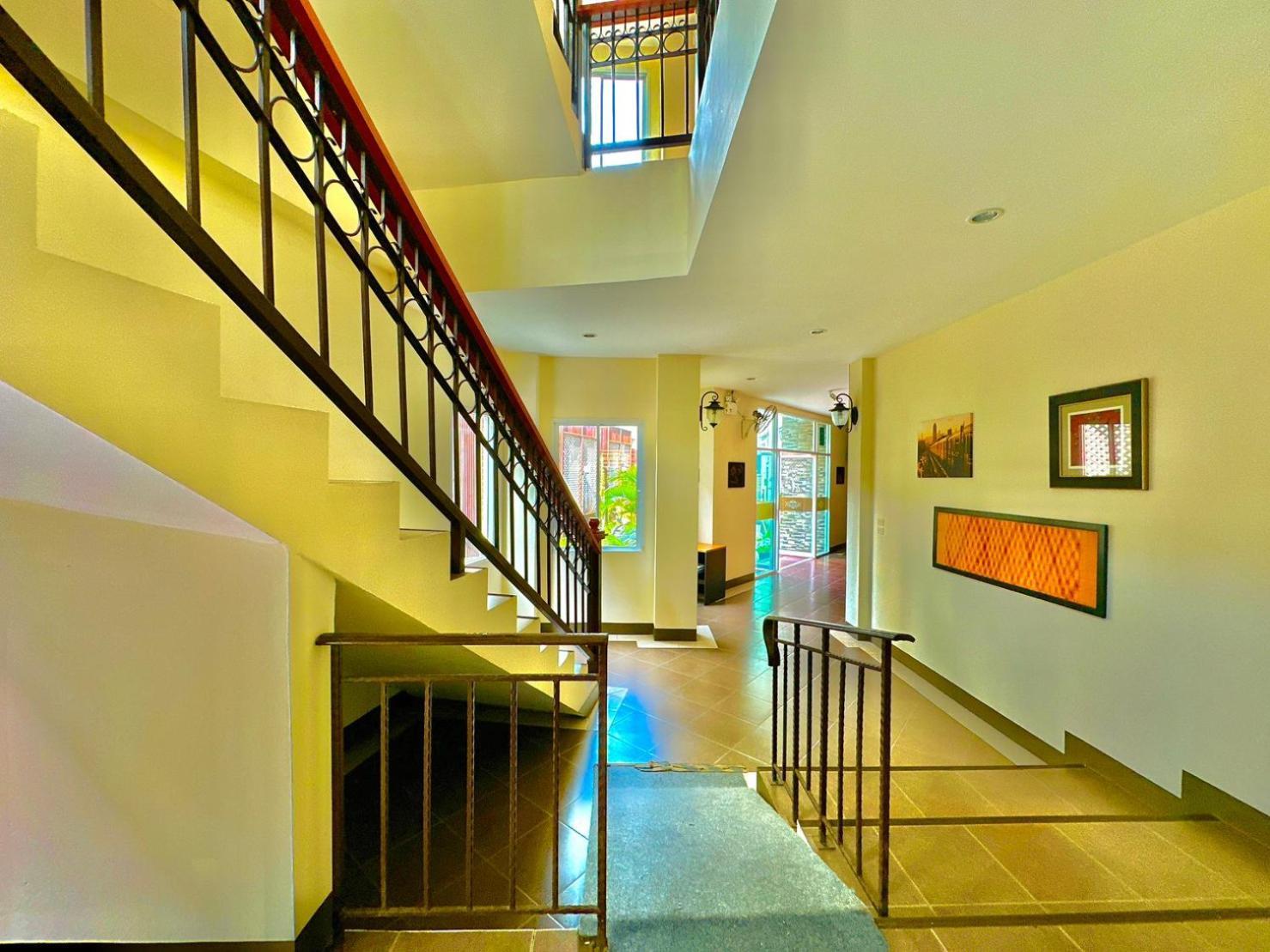 The Hideaway By Rosewood Hotel