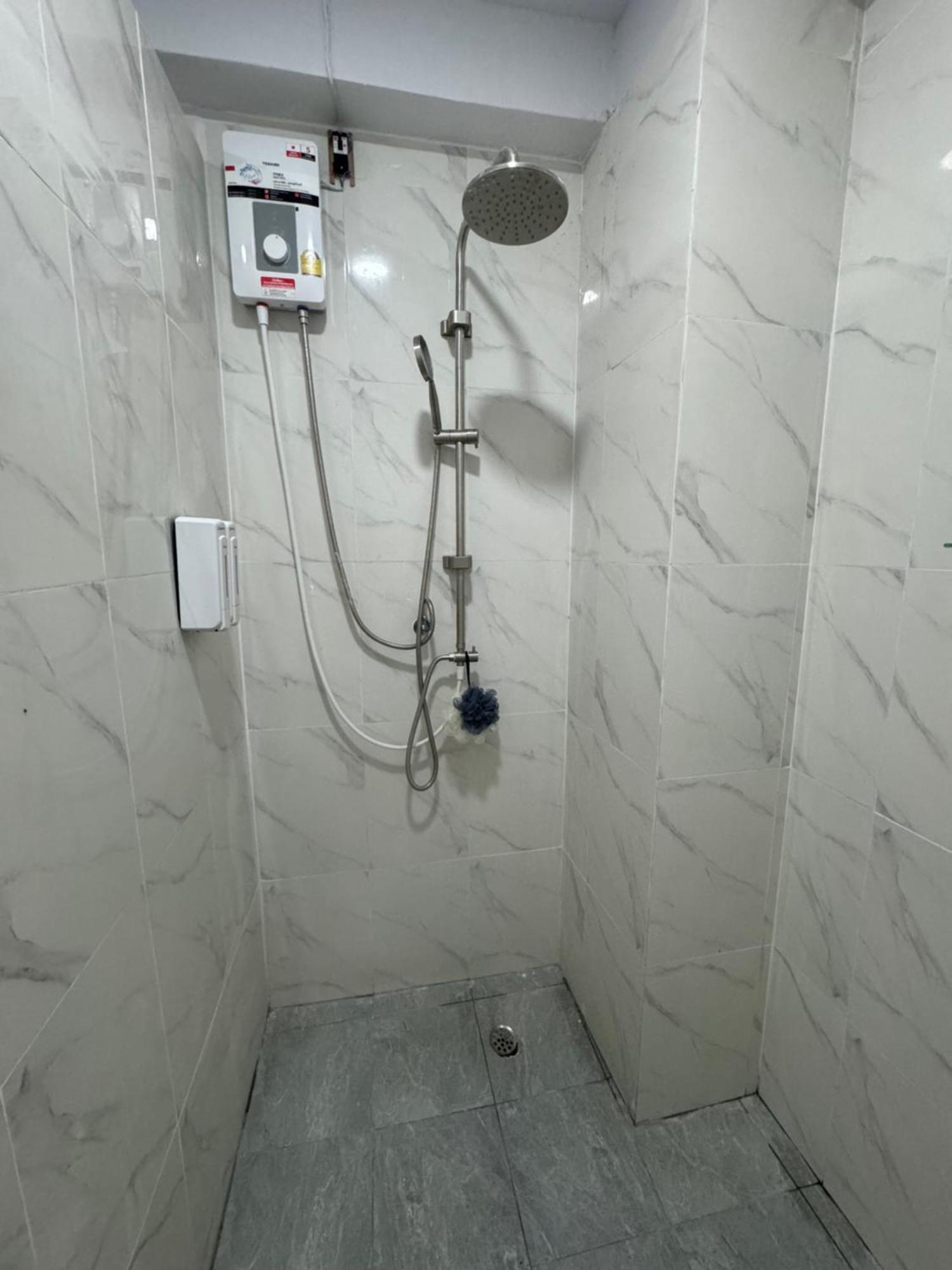 Na Kluea Villa *