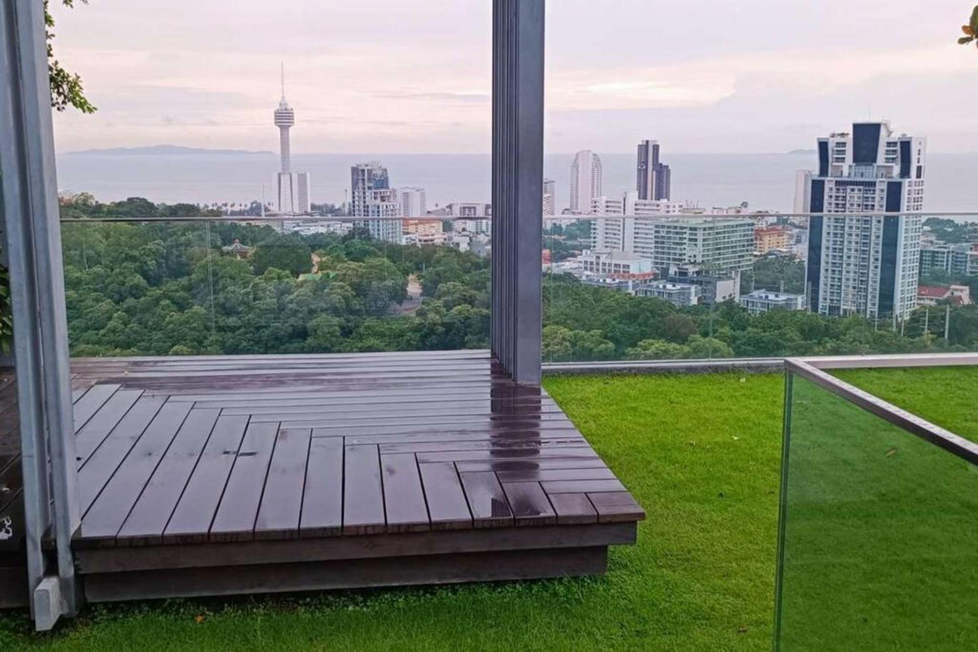 Apartment Unixx City ​​center Highrise With Ocean 27f Pattaya