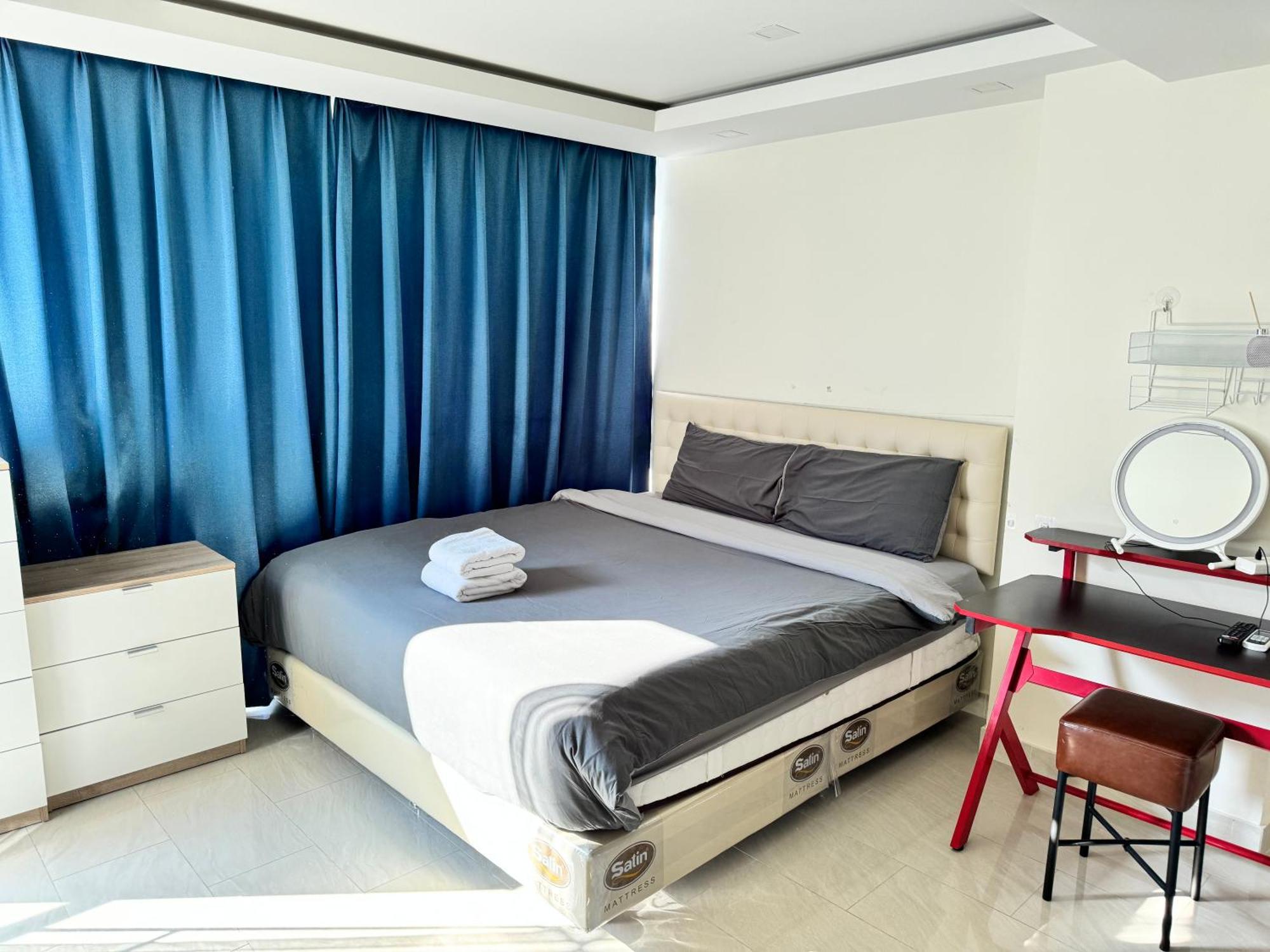 芭提雅中心 Grand Avenue 2卧室公寓泳池景 智能电视 高速互联网 Apartment Pattaya