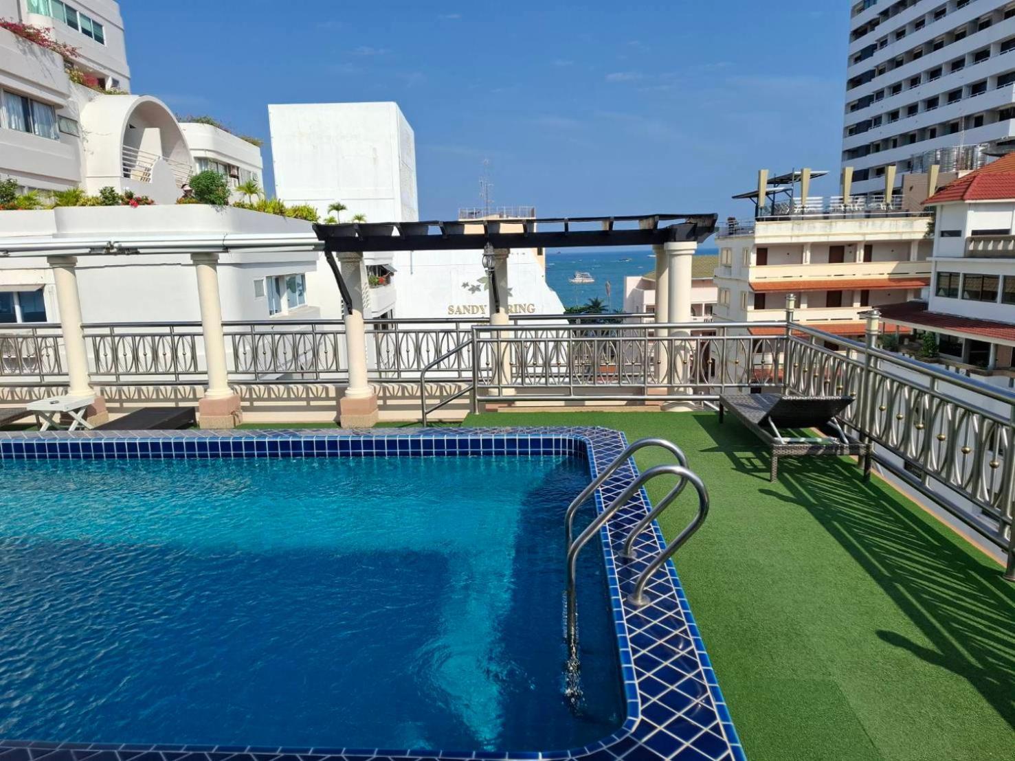 Aparthotel Whitehouse Condotel
