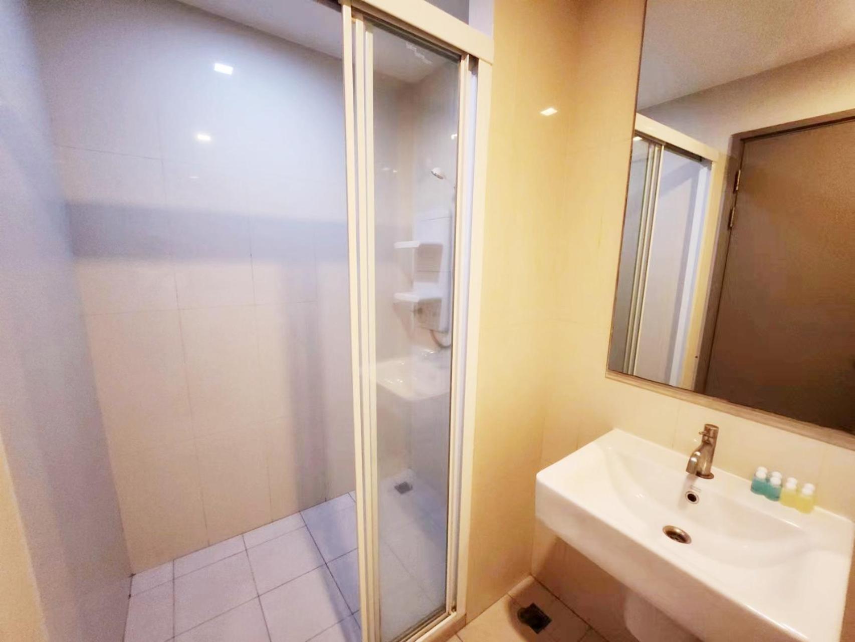泰国芭提雅无边游泳池精装修公寓临近大海两卧室 Apartment Pattaya