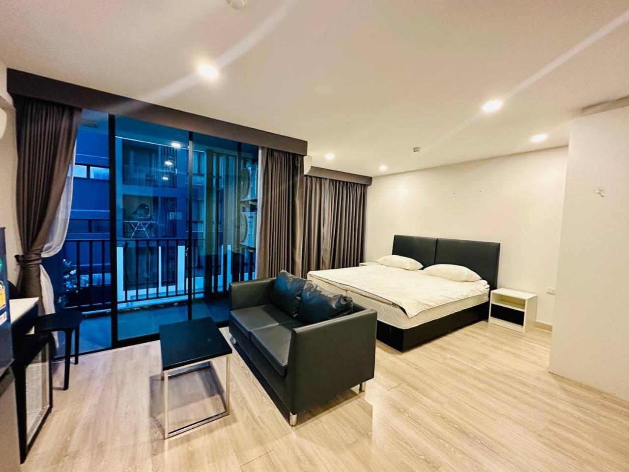 Hot Apartment *
