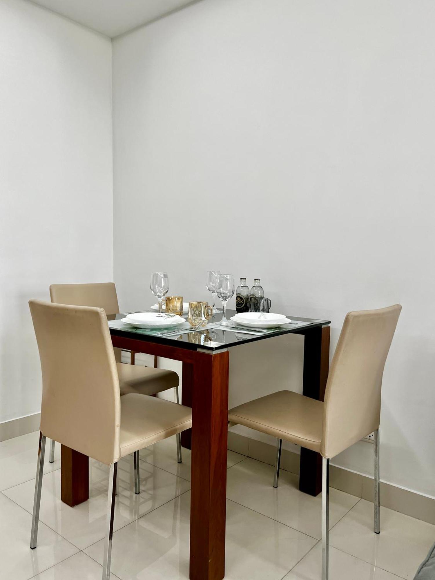 Club Royal Wongamat 1 Bedroom On The First Line Of The Sea Apartment