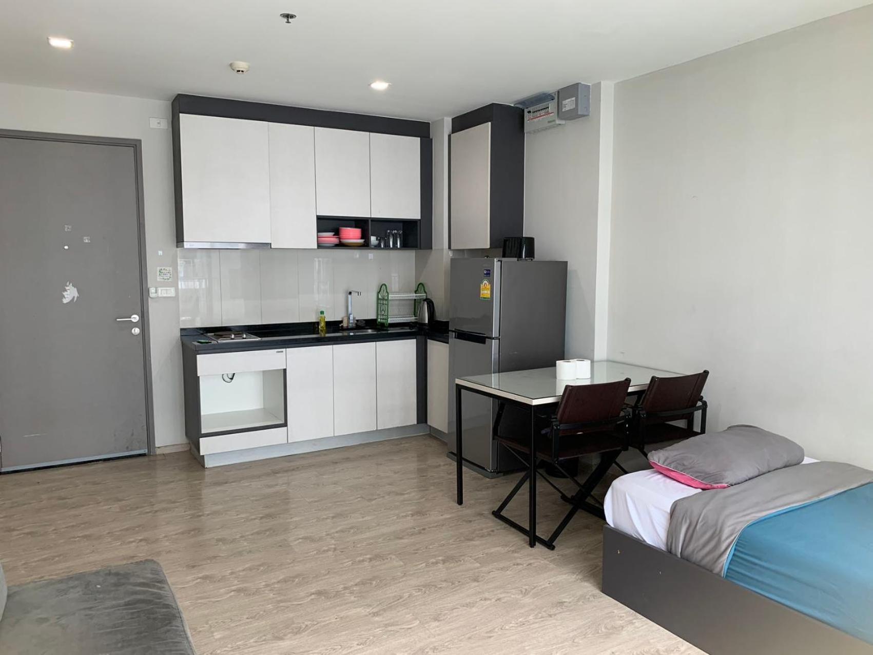 S泰国芭提雅thebase无边泳池公寓 市中心 临近大海 Apartment *