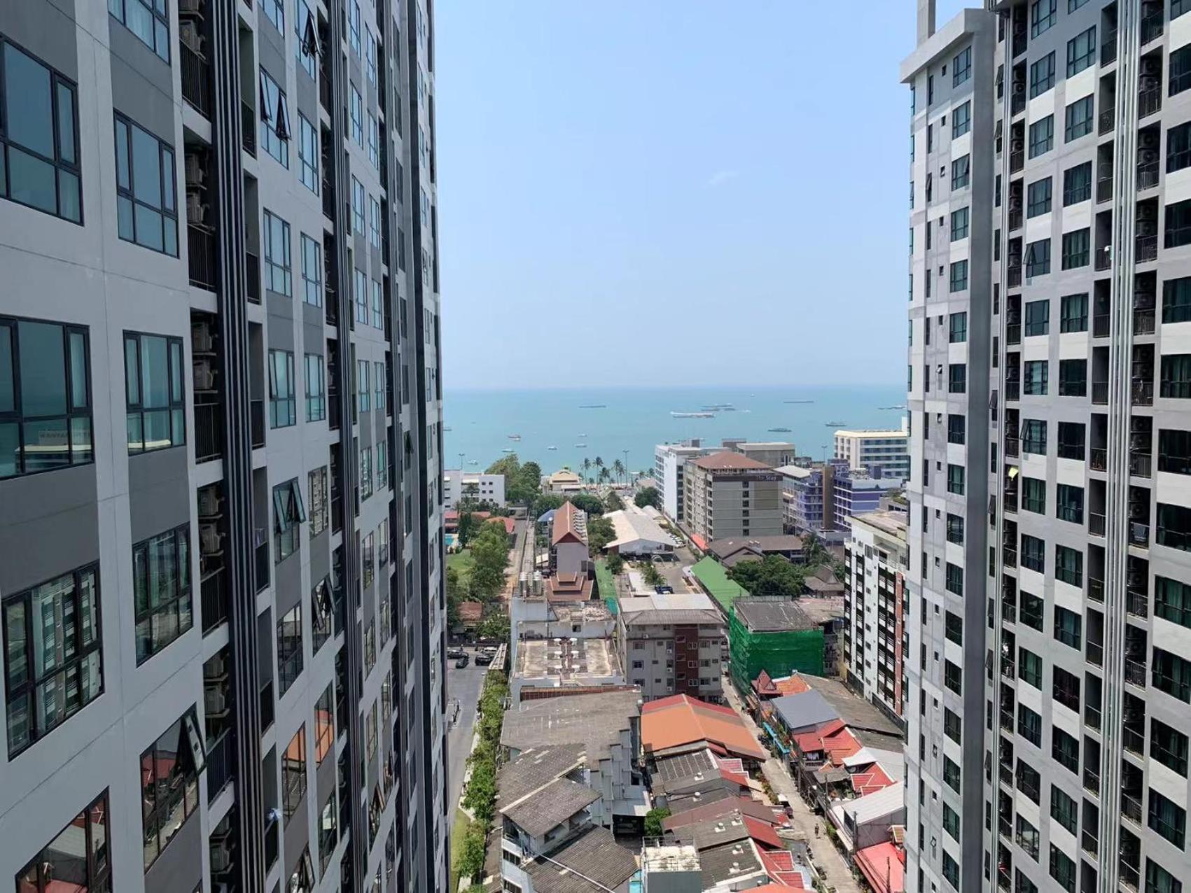 Apartment S泰国芭提雅thebase无边泳池公寓 市中心 临近大海 Pattaya