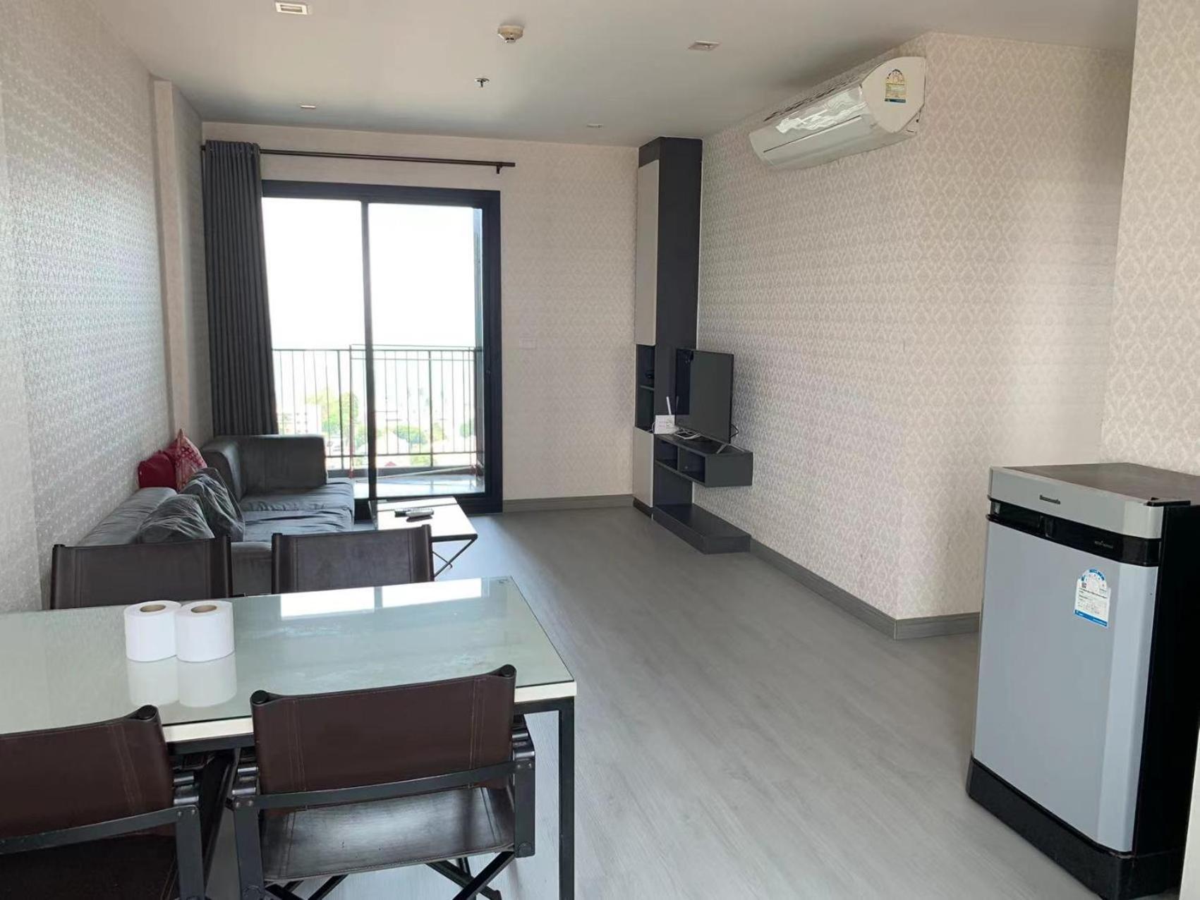S泰国芭提雅thebase无边泳池公寓 市中心 临近大海 Apartment *
